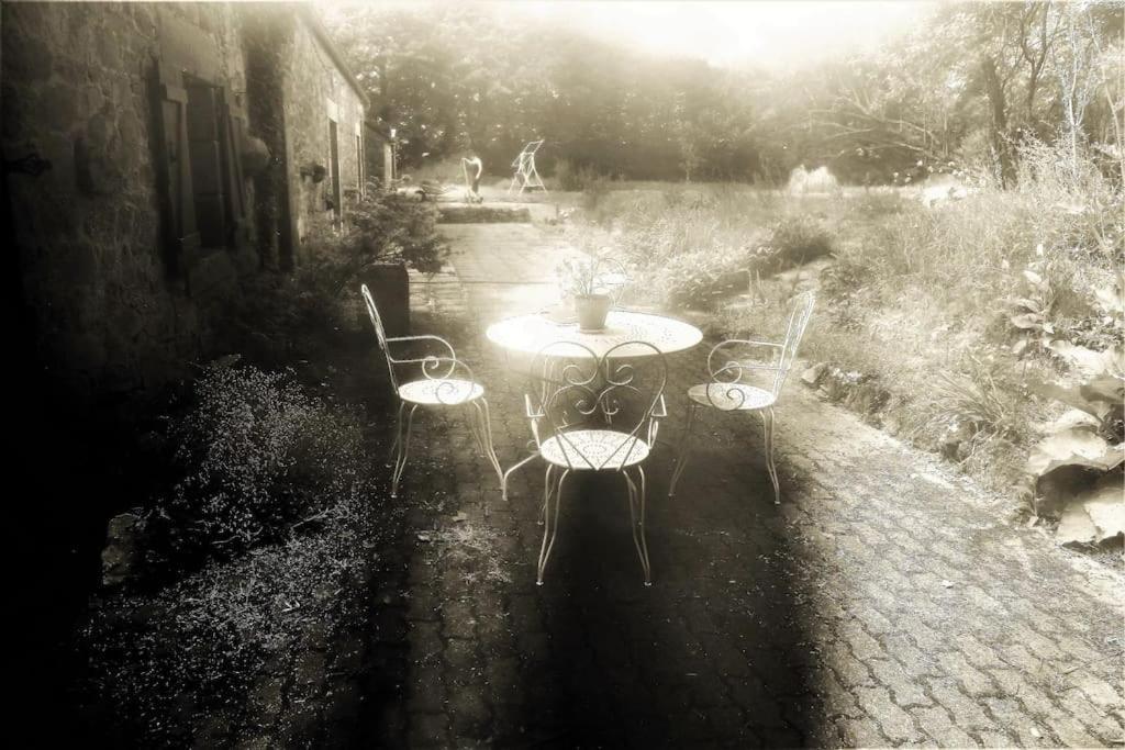 Relax With Art And Nature Mellionnec Esterno foto